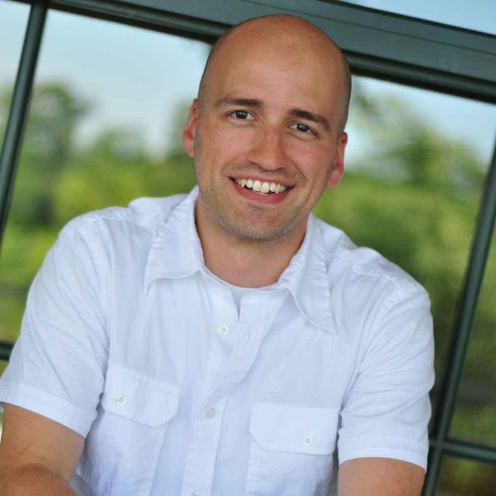Portrait of Adrian Roselli