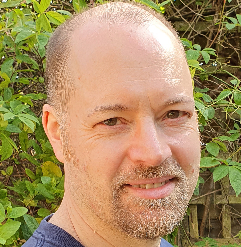 Portrait of Simon Bennetts